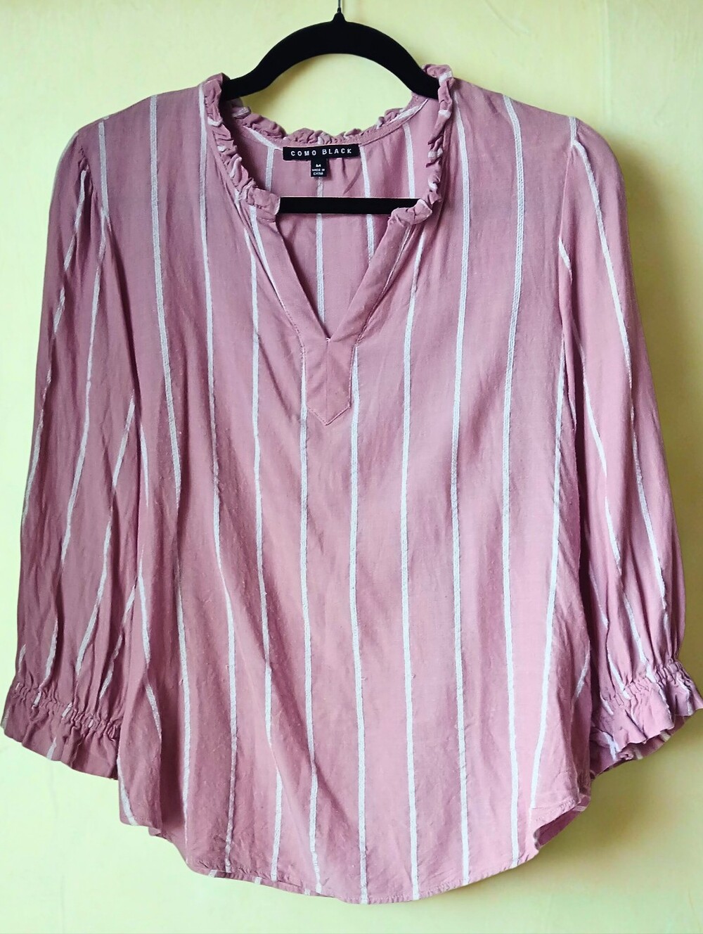 Como Black Pink and White Ruffle V-Neck Tunic Top - Size Medium